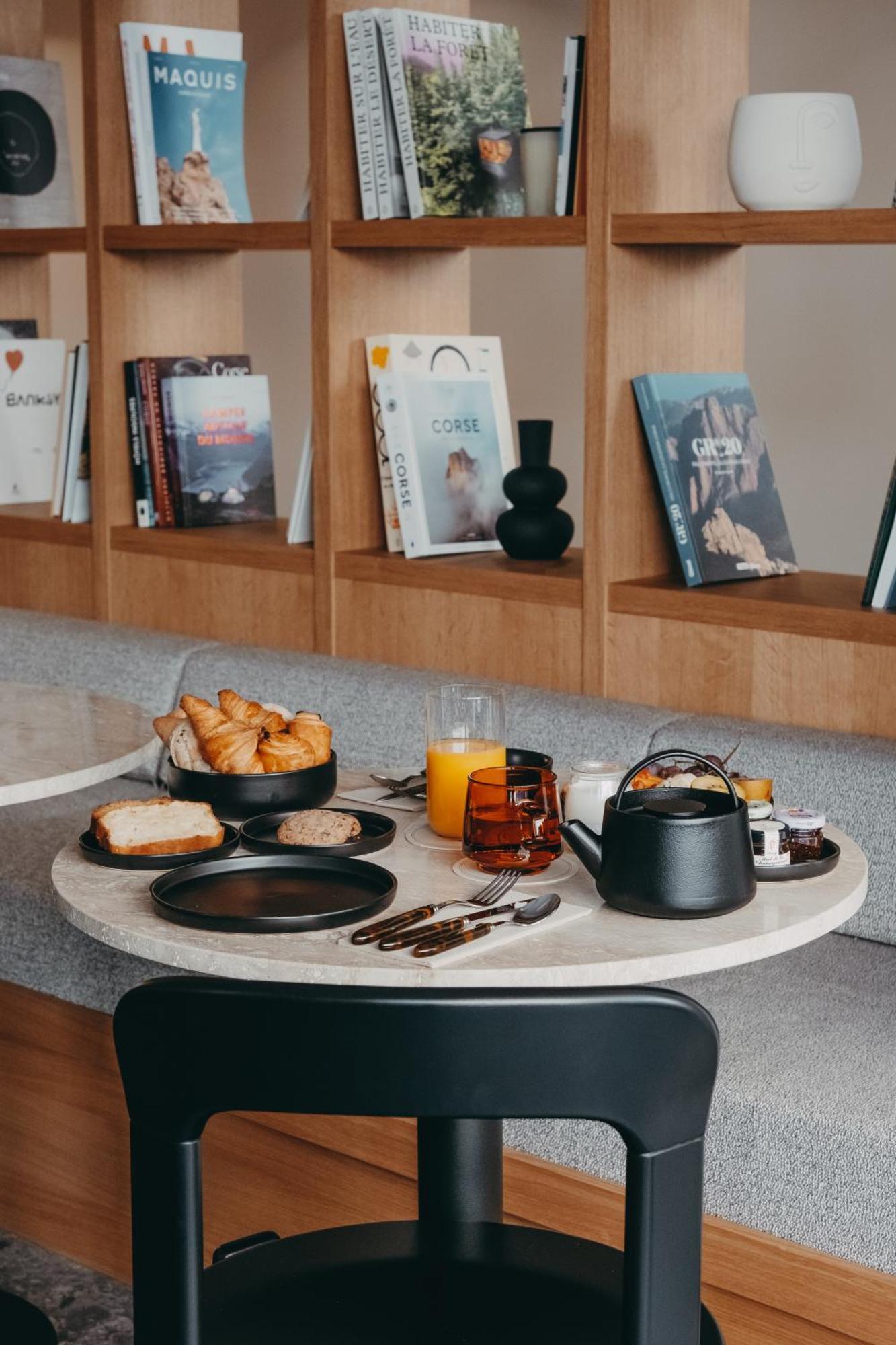 Moderne Hotel 4*